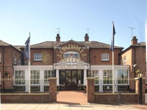 Supporting image for story: Landmark Shrewsbury hotel due to close today
