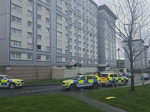 Supporting image for story: Edinburgh area locked down after reports of man with weapons and stabbings