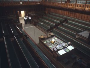 Supporting image for story: Public banned from Commons chamber amid hidden phone probe