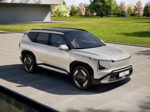 Supporting image for story: Kia’s new EV5 heads to Europe with 329-mile range and cutting-edge tech