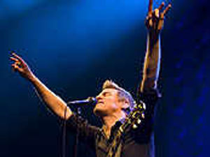 Supporting image for story: Bryan does it all for audience