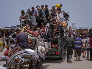 Supporting image for story: Israeli forces ‘find Hamas weapons and tunnels’ during push into central Rafah