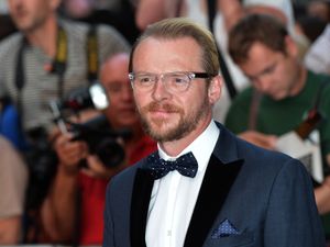 Supporting image for story: Simon Pegg and Peta urge Queen’s soldiers to ditch ‘cruel’ bearskin caps