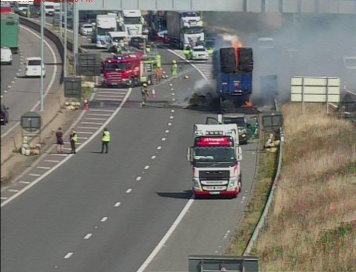 M6 fire: Significant traffic as hay lorry bursts into flames on motorway near Birmingham Airport