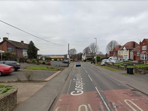 Supporting image for story: Gas company apologises after temporary traffic lights cause mayhem