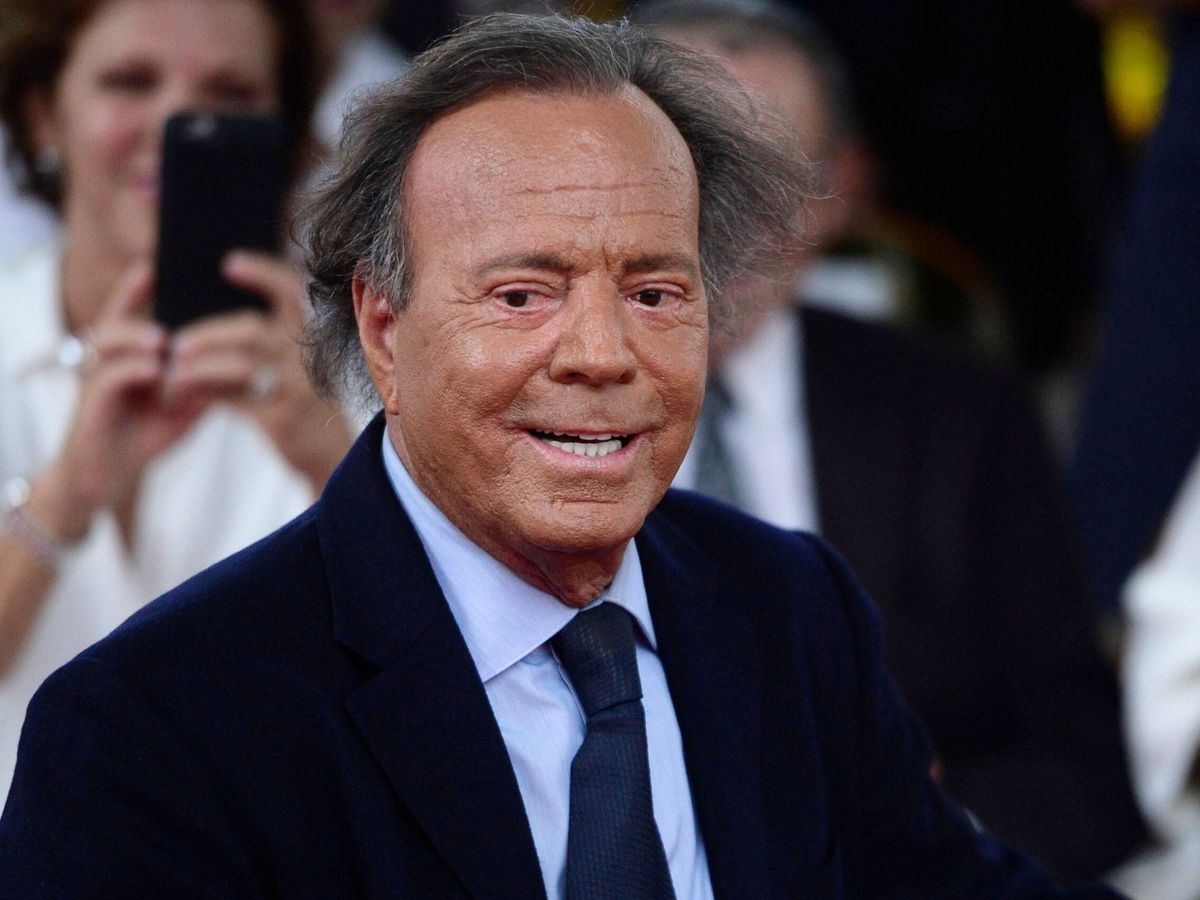 Spanish prosecutors investigate Julio Iglesias over sex assault claims