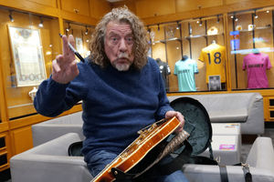 Led Zepplin's Robert Plant is offering a Gretsch hollow body as part of a charity auction for the Wolverhampton Wanderers Foundation