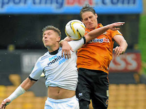 Supporting image for story: Edwards calls for Wolves fight