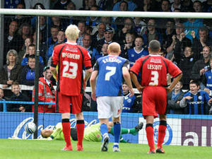 Supporting image for story: Rochdale 3 Walsall 2