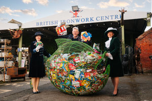 Two High Sheriffs visit the British Ironwork Centre in Oswestry. High Sheriff of Buckinghamshire Debbie Brock and High Sheriff of Shropshire Selina Graham visited Clive Knowles to discuss the importance of the knife angel and also support the British Ironwork Centre with their ongoing and future projects. 