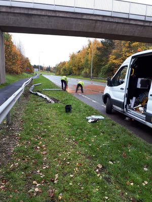 Teams removed the lamppost and debris