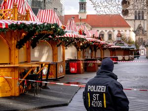 Supporting image for story: German authorities were warned about Christmas market attack suspect last year
