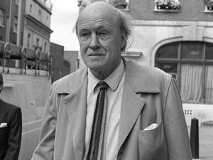 Supporting image for story: Roald Dahl letter offering advice to student on children’s books sold at auction
