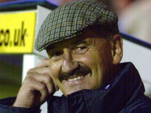 Supporting image for story: Albion promotion-winning assistant Frank Burrows dies, aged 77