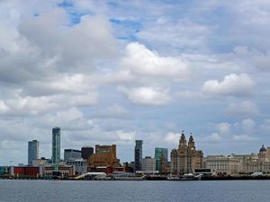 Supporting image for story: Northern England faces new lockdowns and more travellers ordered to quarantine