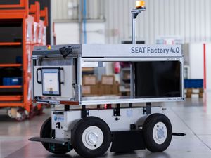 Supporting image for story: Seat introduces new autonomous robots at Barcelona factory