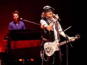 Supporting image for story: Johnny Depp continues run of UK shows amid defamation trial deliberations