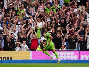 Supporting image for story: Rodrigo Muniz’s stoppage-time equaliser earns Fulham last-gasp draw at Brighton