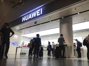 Supporting image for story: US judge dismisses Huawei lawsuit over government contracts ban