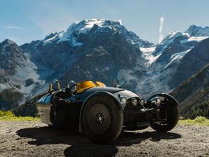 Supporting image for story: Morgan teams up with Malle London to build ‘ultimate adventure’ Super 3