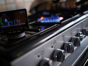 Supporting image for story: How will the conflict in the Middle East affect my finances?