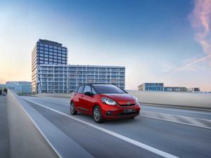 Supporting image for story: Honda Jazz line-up expands with new EX Style grade