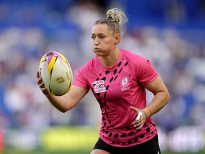 Supporting image for story: Natasha Hunt: England will benefit from feeling pressure against Australia