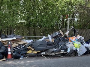 Supporting image for story: Union chief to lead negotiations in bid to end Birmingham bin strike