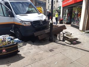 Supporting image for story: Oswestry mayor sends well wishes to people hurt in town centre van crash