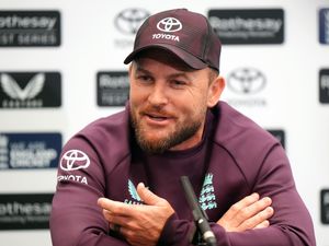 Supporting image for story: Brendon McCullum wants England team to strengthen bond with fans