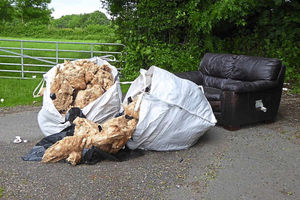 Settee and stuffing in Church Aston