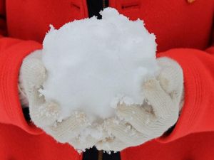 Supporting image for story: Is snow safe to eat? Here’s what scientists have to say