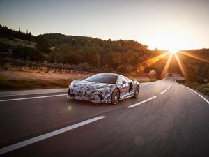 Supporting image for story: McLaren teases new grand tourer ahead of full May reveal