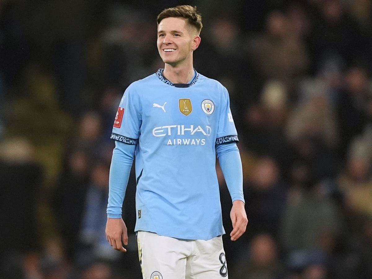 Nottingham Forest agree deals for James McAtee and Omari Hutchinson