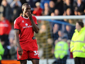 Supporting image for story: Former Aston Villa and Walsall midfielder Isaiah Osbourne signs for Nuneaton Borough