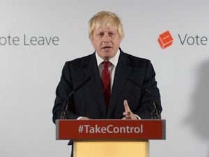 Supporting image for story: Boris Johnson to receive court summons over EU £350m claim ‘within days’
