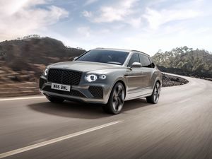 Supporting image for story: Bentley reveals flagship Bentayga ‘Artenera Edition’