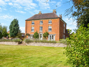 Aston Manor  