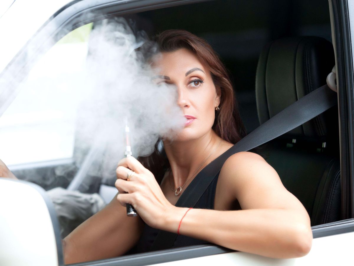 Vaping to be banned in cars carrying children under Government plans
