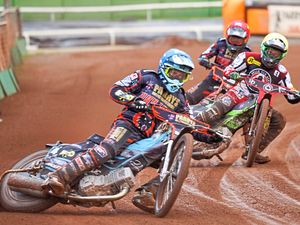 Supporting image for story: Wolves triumph in a final-heat decider