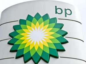 Supporting image for story: BP and Shell to reveal lower profits amid decline in oil refining margins
