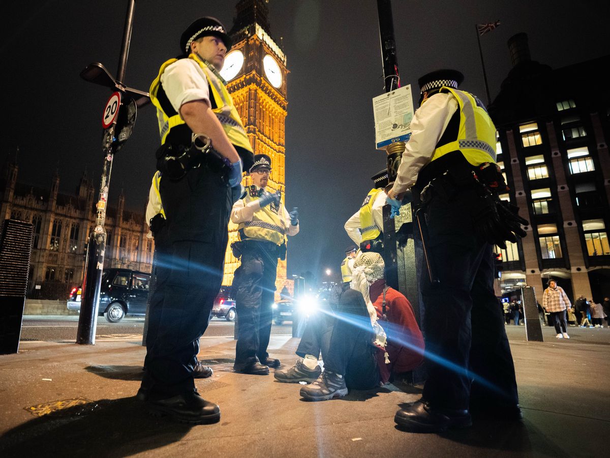 Metropolitan Police urges Palestine protesters to step down weekend plans Metropolitan Police urges Palestine protesters to step down weekend plans