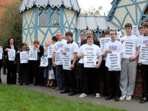 Supporting image for story: Protest over Tenbury Wells Tesco plans