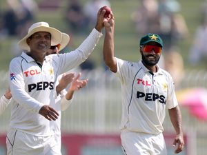 Supporting image for story: England thrashed by Pakistan in Test series decider