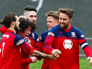 Supporting image for story: Drayton grab winner in seven-goal thriller