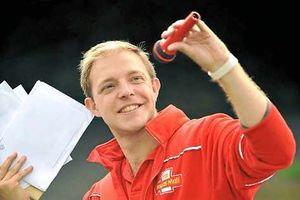 Supporting image for story: Singing Bloxwich postie through to finals