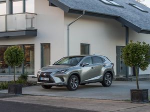 Supporting image for story: Lexus announces updates to NX