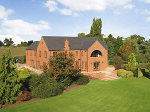 Supporting image for story: A contemporary home in idyllic countryside