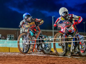 Supporting image for story: Wolverhampton Save Our Speedway petition clocks up almost 10,000 signatures in just over 24 hours