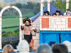 Supporting image for story: Shakespeare production entertains at stunning historic venue